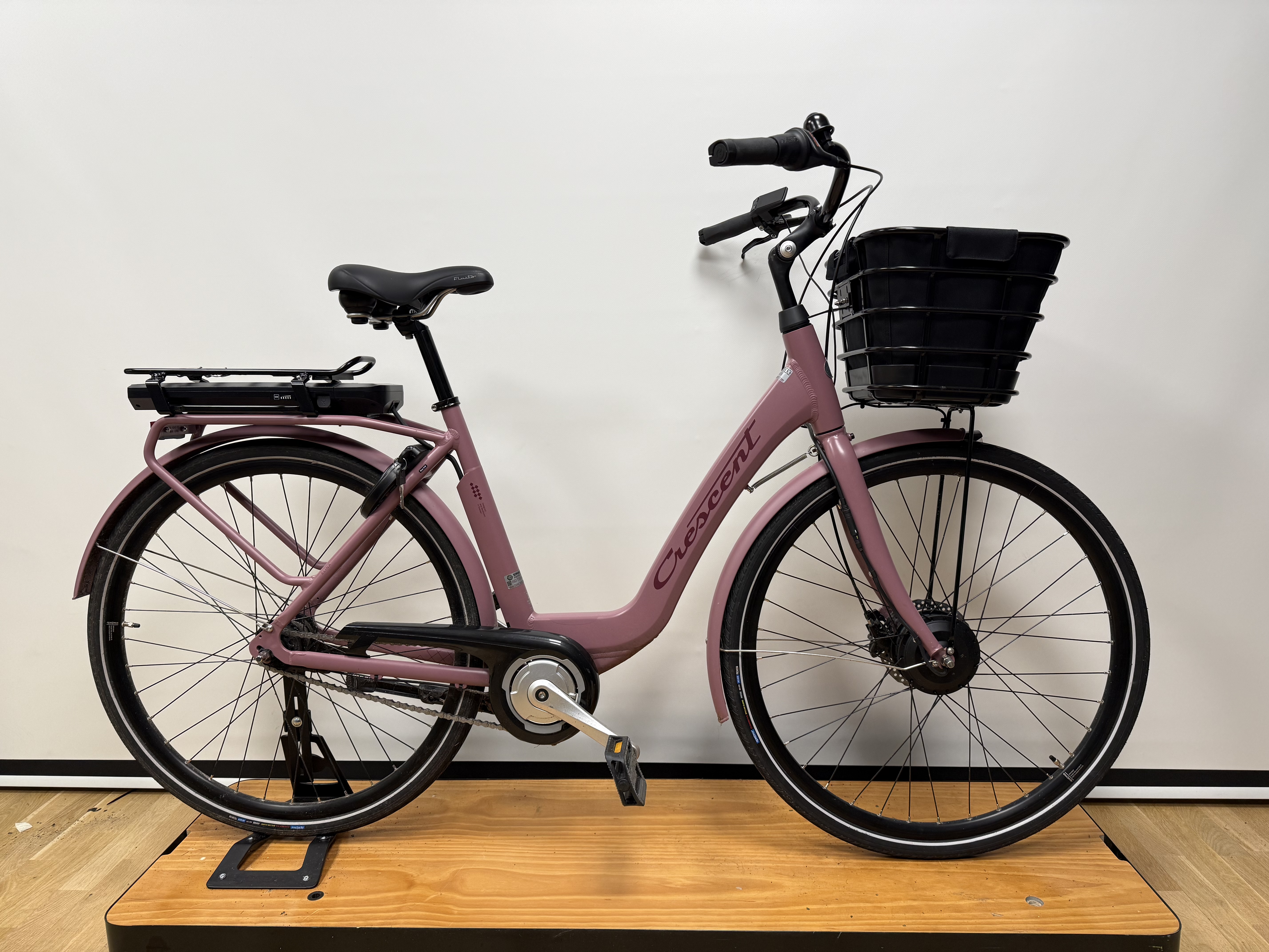 Product Image for Crescent Begagnad Elina 7-vxl Bordeaux 51cm - Elcykel - 7-växlad, Bordeaux, Ramstorlek: 51