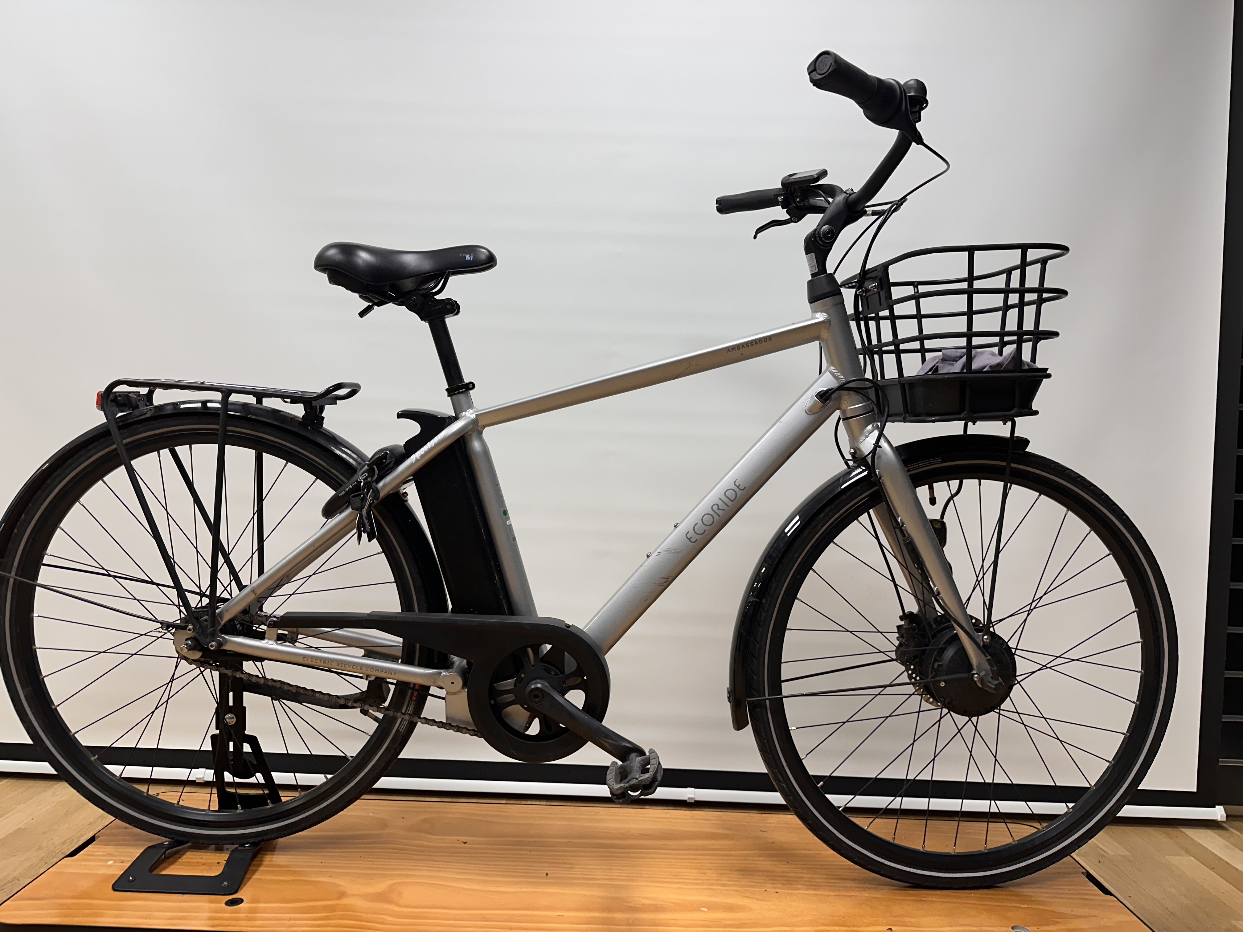 Product Image for Ecoride Begagnad Ambassador HS H-7 Silver - Elcykel - 7-växlad, Silver, Ramstorlek: Onesize